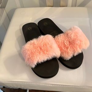 Brand new without tags ladies slippers size 41 never been worn